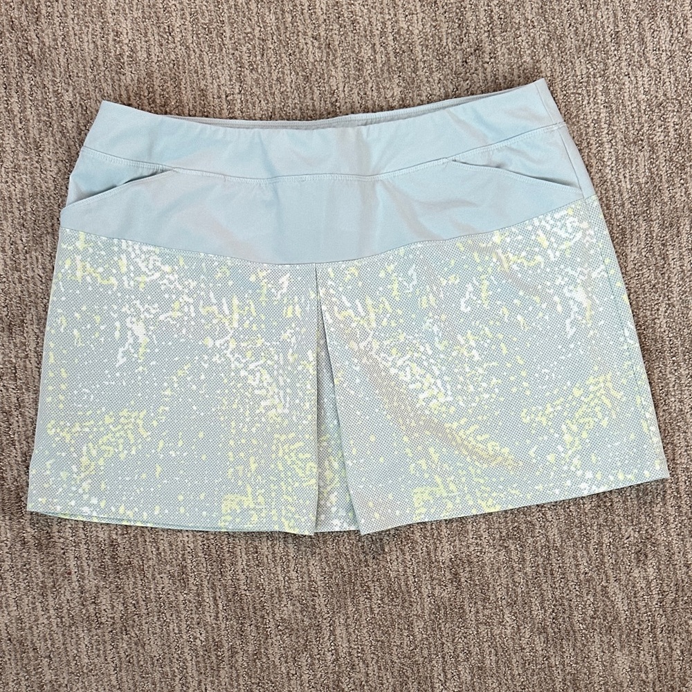 Adidas Women's Light Blue Skort Sz  Large-XL